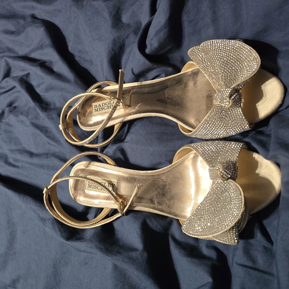 Badgley Mischka Gold Heels for Glamorous Occasions